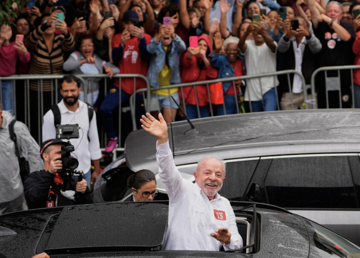 Lula remonta y gana en Brasil. Gobernará por cuarta vez